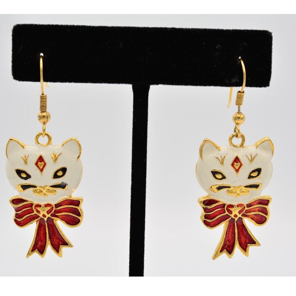 Vintage White Cat Earrings Red Bow Enamel Dangle Gold Asian NOS 90s 1980s BinA6